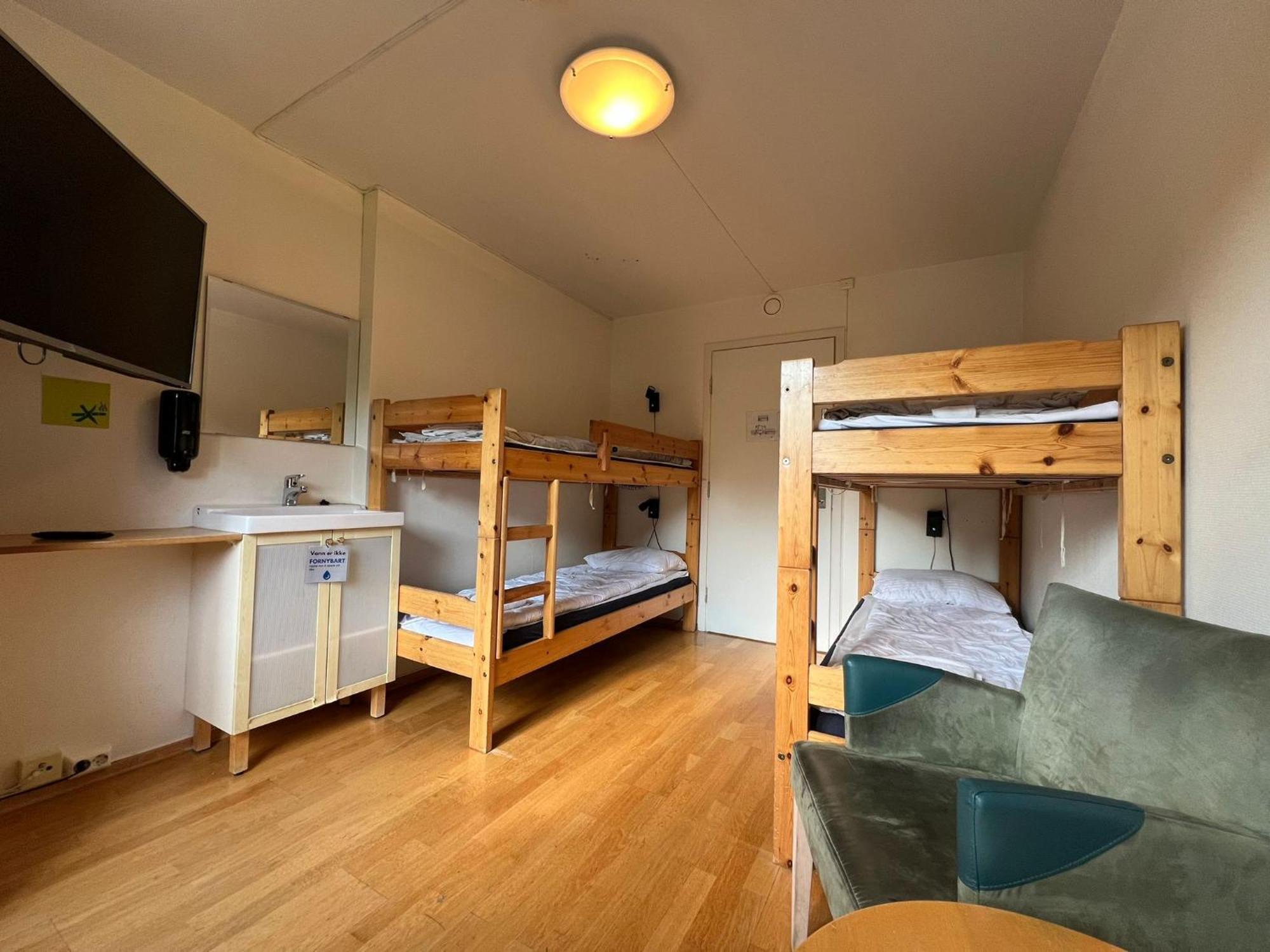 Gjovik Hovdetun Hostel ภายนอก รูปภาพ